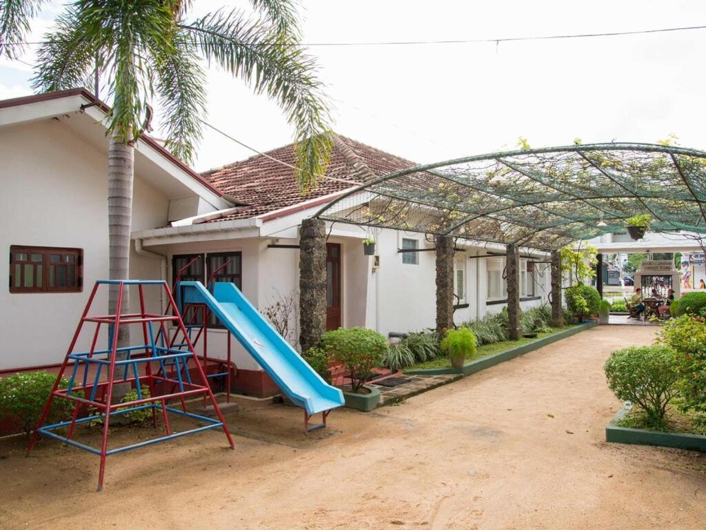 Hotel Hamilton House Negombo Esterno foto